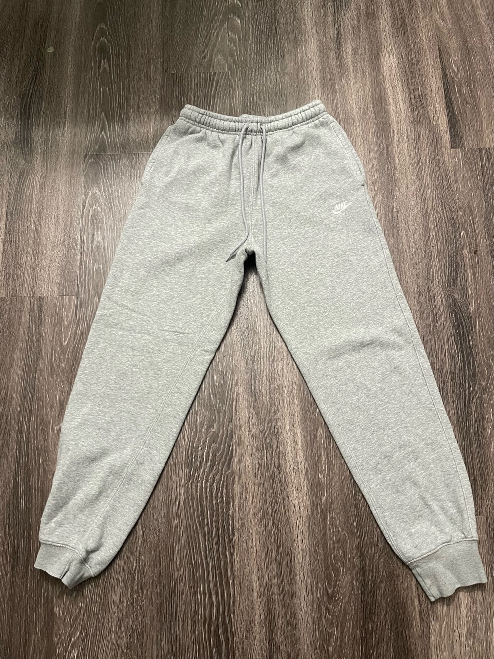 Nike Club Fleece Joggers READ